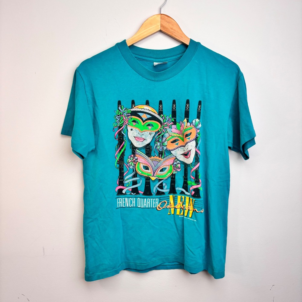 Vintage 90s New Orleans French Quarter Mardi Gras T Shirt Hanes USA Medium Masks